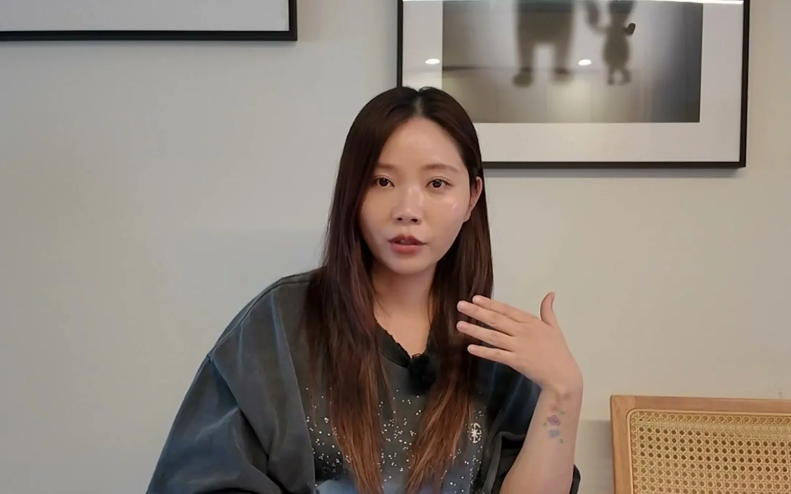 사진 속 내 얼굴, 유독 울퉁불퉁하고 커 보이는 이유