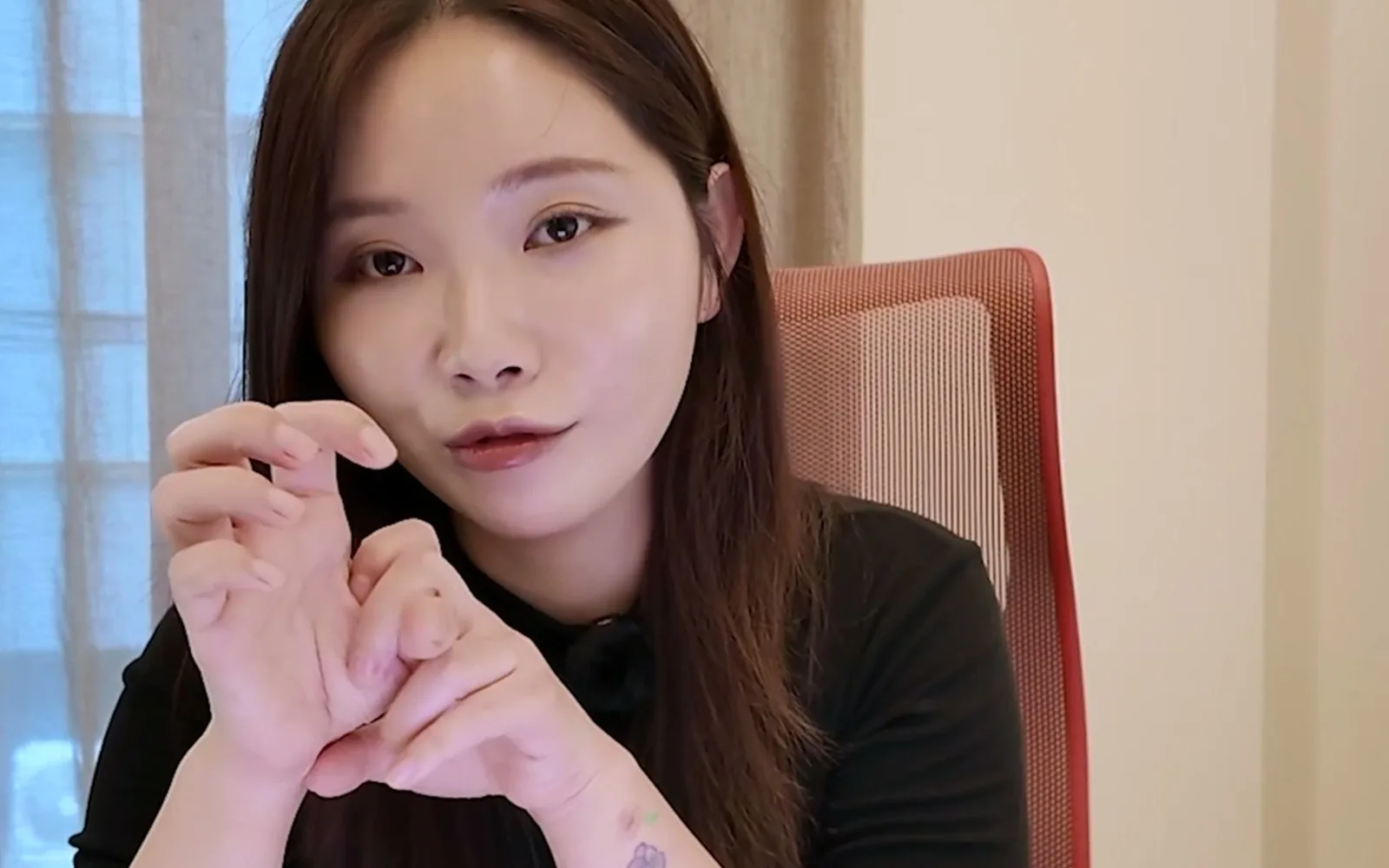 콜라겐 주사 후 만져지는 얼굴 속 덩어리의 진짜 정체