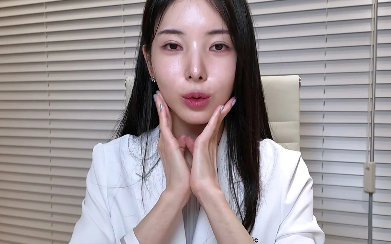 다이어트해도 튀어나온 광대, 원인은 뼈가 아닐 수 있다