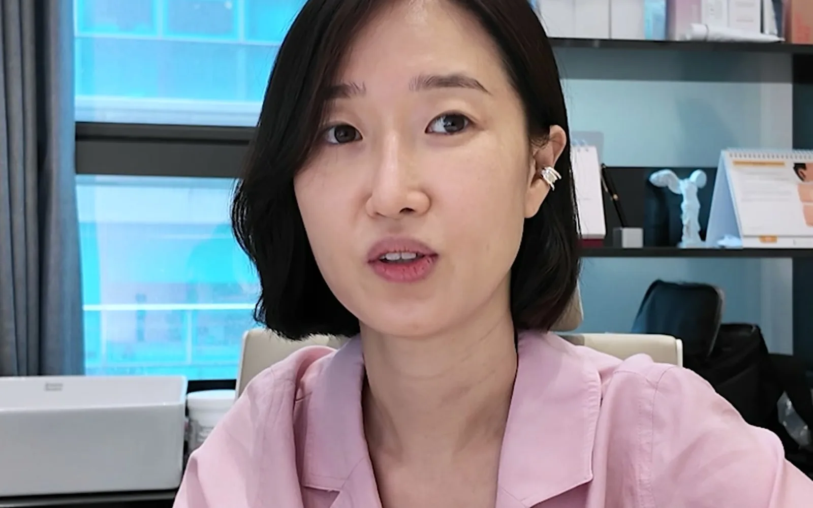 주름 잡는 레티놀, 매일 바르면 피부 망치는 이유