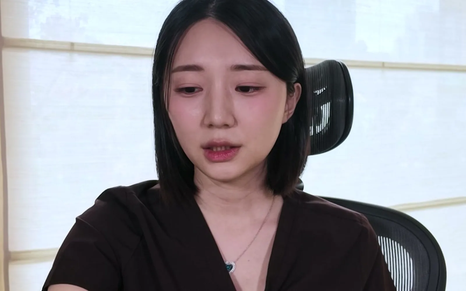 턱 작고 볼살 많은 20대 동안, 40대 되면 더 빨리 늙는다