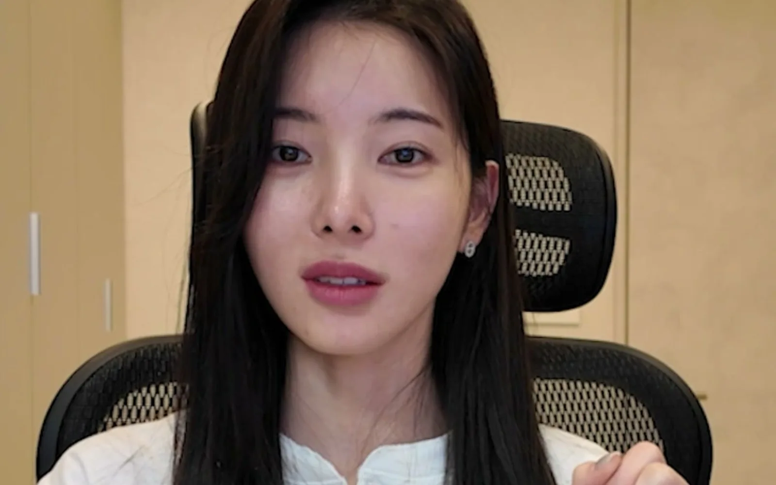 정수리 휑해진 여성 탈모, 무작정 약부터 먹으면 안 되는 이유
