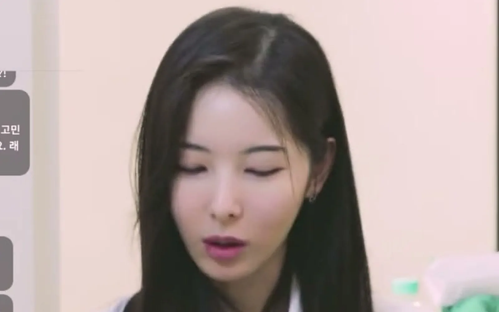 깊게 패인 팔자주름, 겉만 채우면 표정 어색해진다