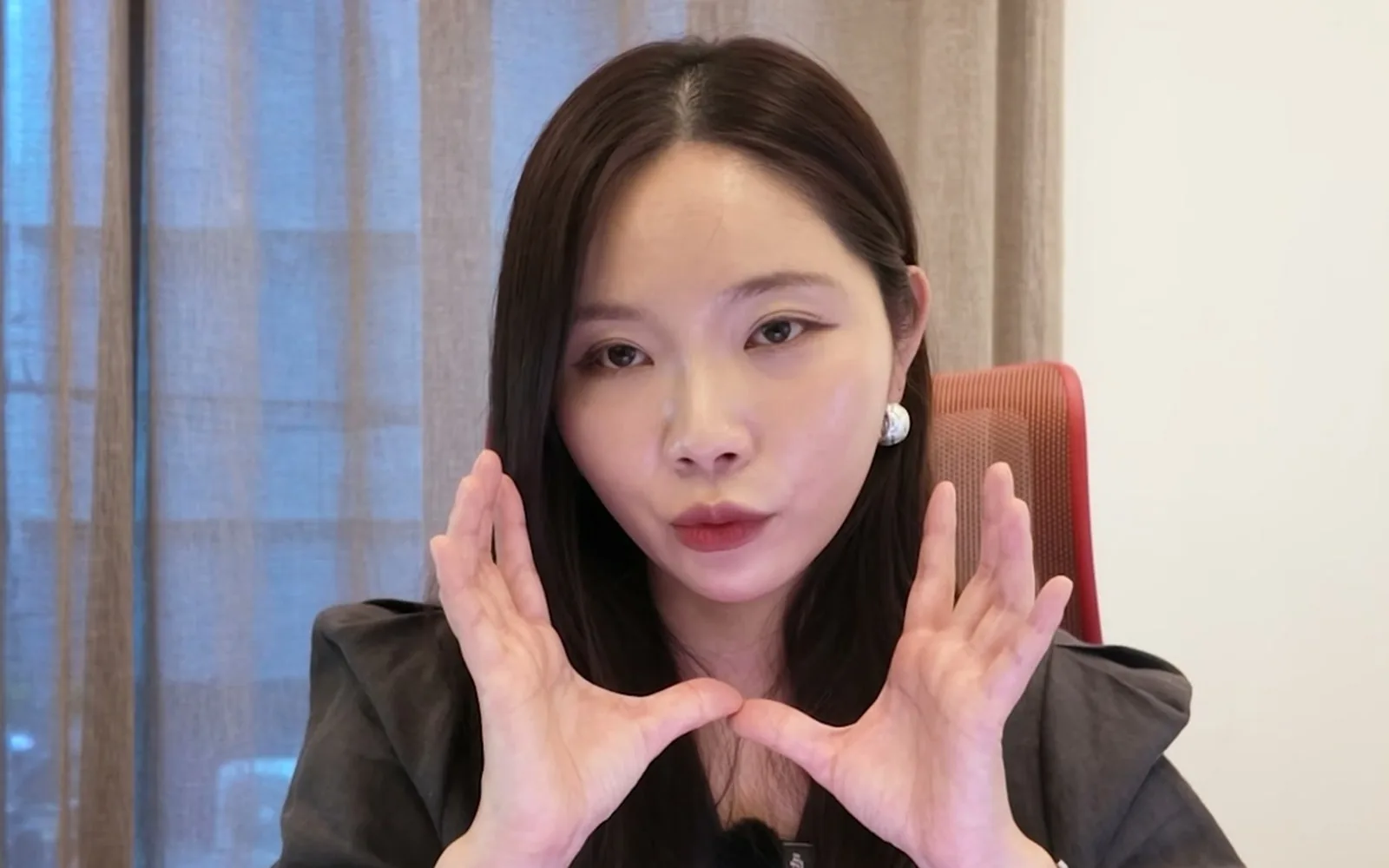 하얗고 얇은 피부, 20대부터 노화 빨리 오는 이유