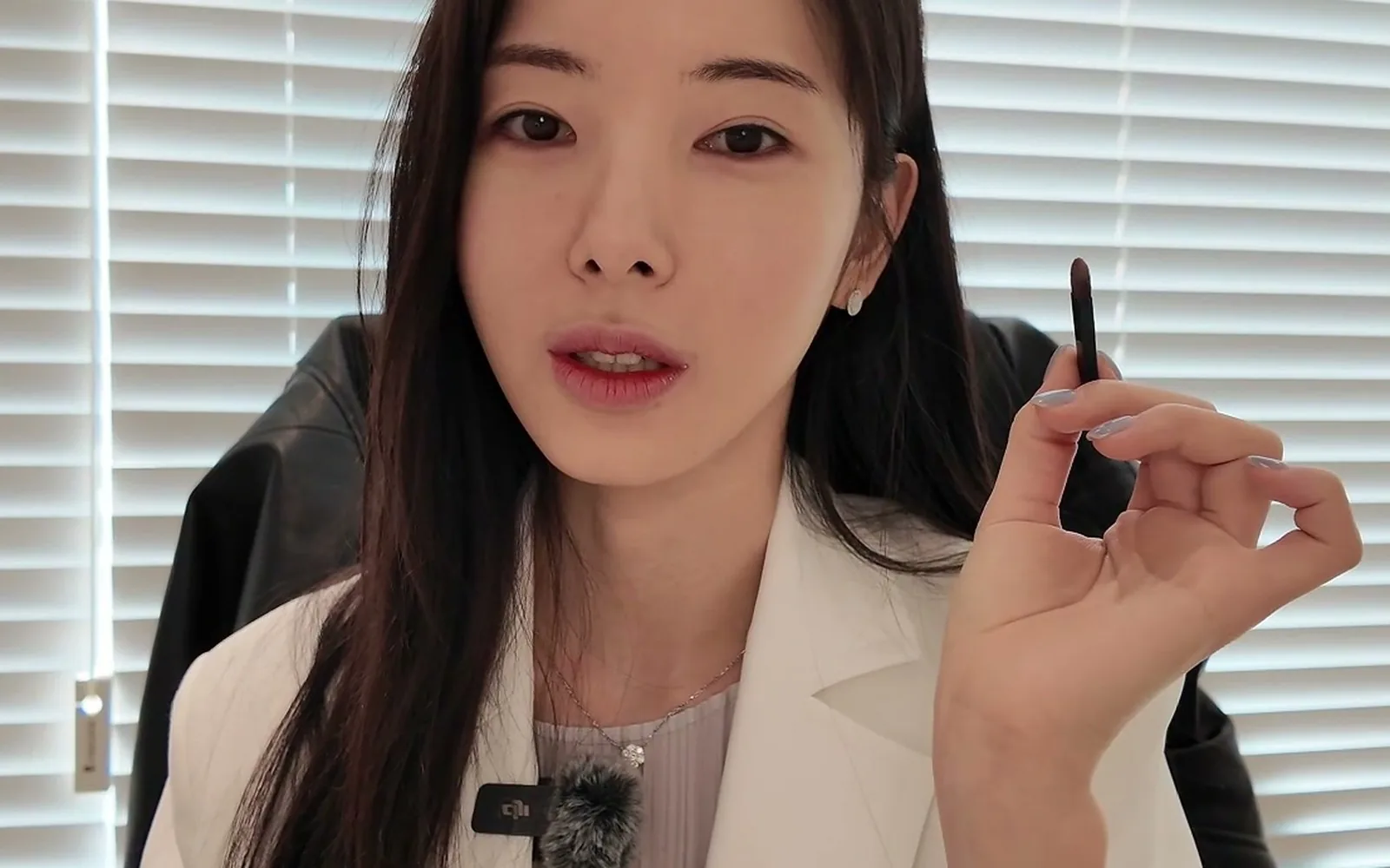 시술 티 팍팍 나는 어색한 얼굴, 원인은 무작정 채운 볼륨