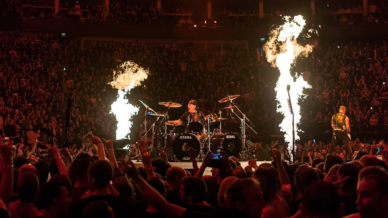 Metallica - The O2 - Tuesday 24th October 2017 MetallicaO2241017-32 (24157057388)